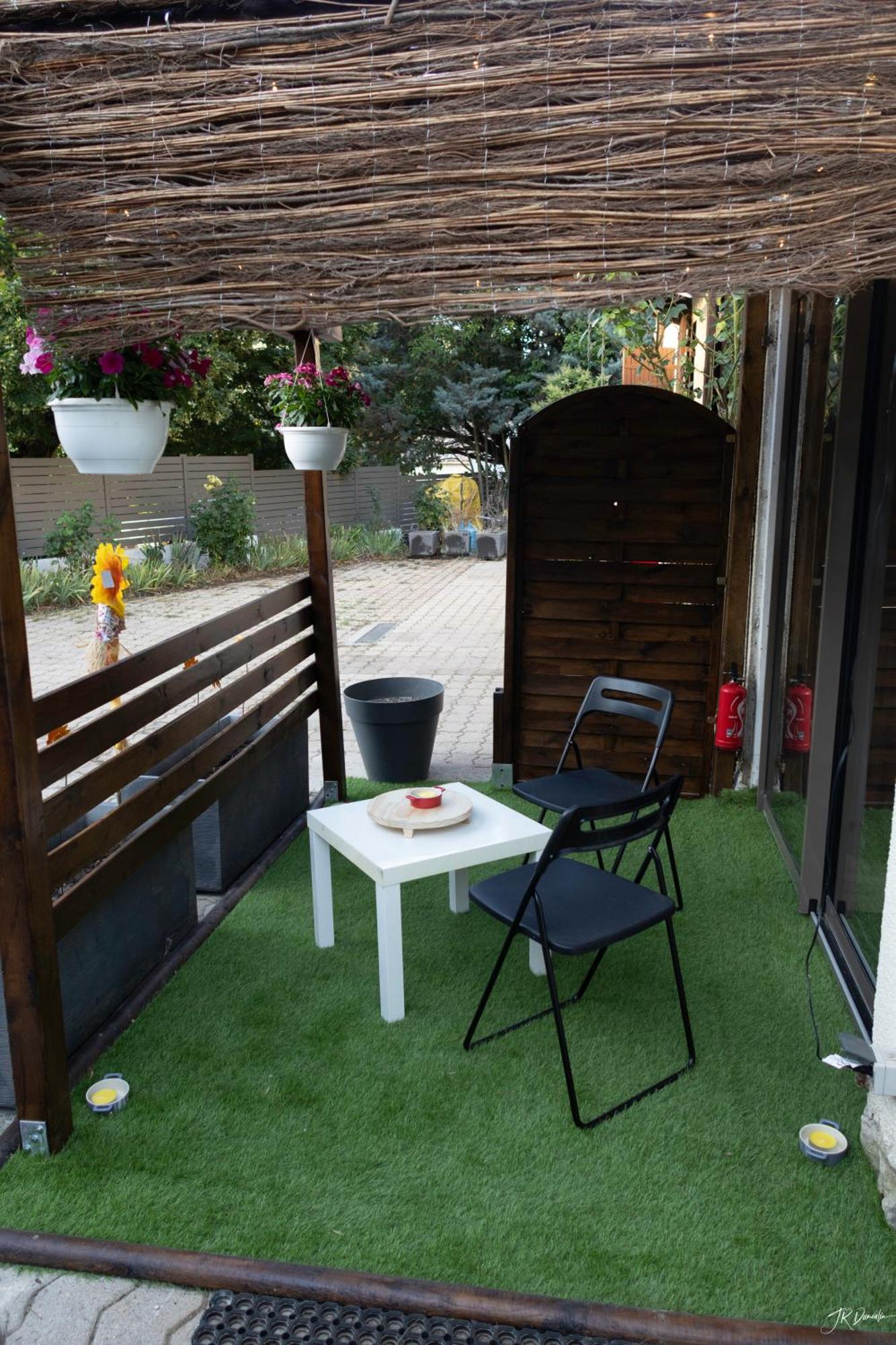 Studio Dans Le Luberon Céreste Extérieur photo