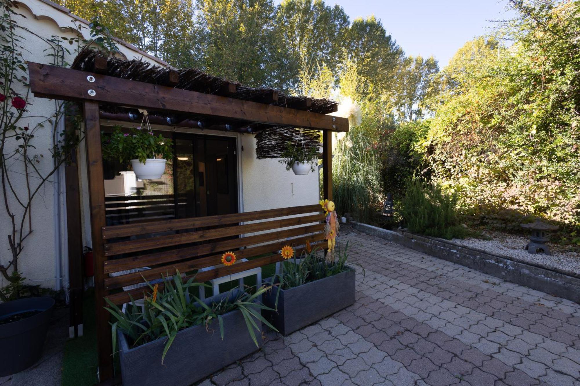 Studio Dans Le Luberon Céreste Extérieur photo